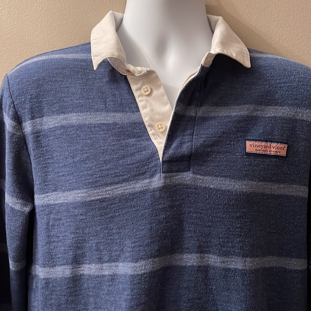 VINEYARD VINES Apollo (long sleeve). Size Small - Picture 4 of 10